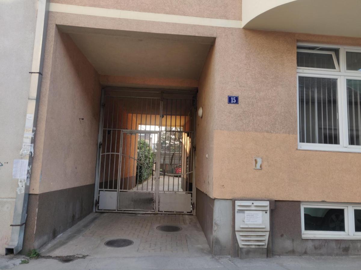 Filinhome Stefanovica Suite 9 Novi Sad Ngoại thất bức ảnh